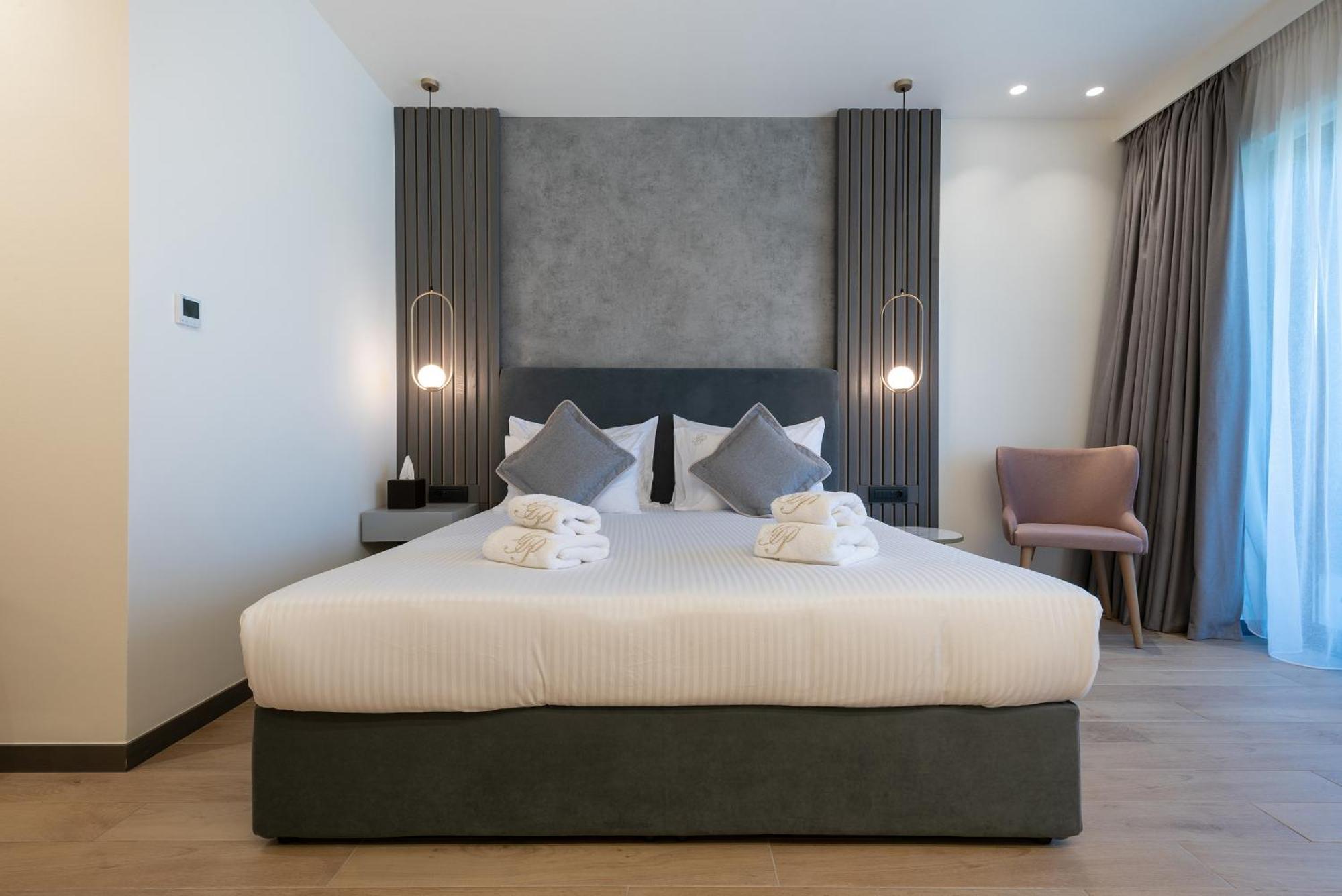 Hotel Grand Patelli 4*