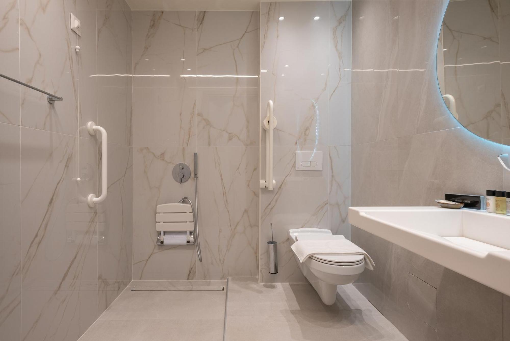 Hotel Grand Patelli 4*